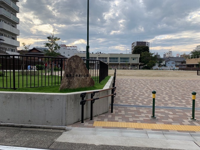 亀島ふれあい公園(公園)まで350m ｵｰﾊﾟｽﾚｼﾞﾃﾞﾝｽ名古屋ｽﾃｰｼｮﾝ(701)
