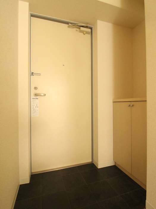 玄関 メゾンｉ本陣