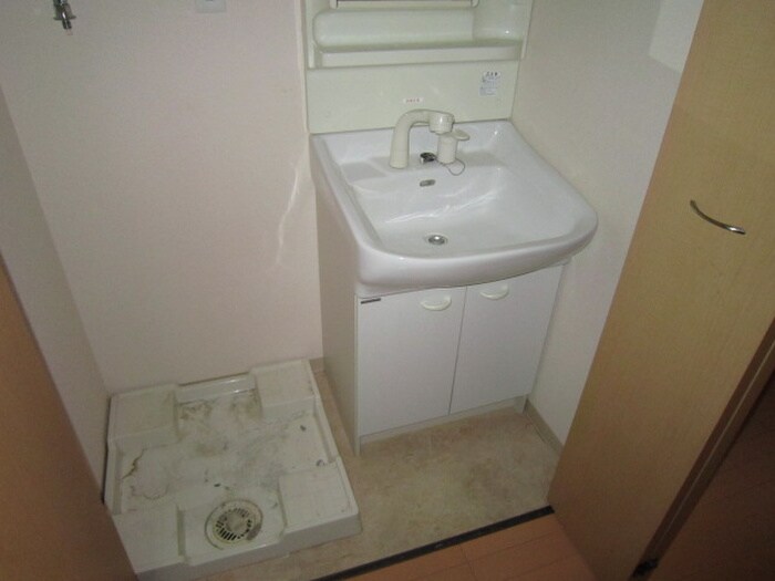 洗面 ＡＸＩＳ桜通内山