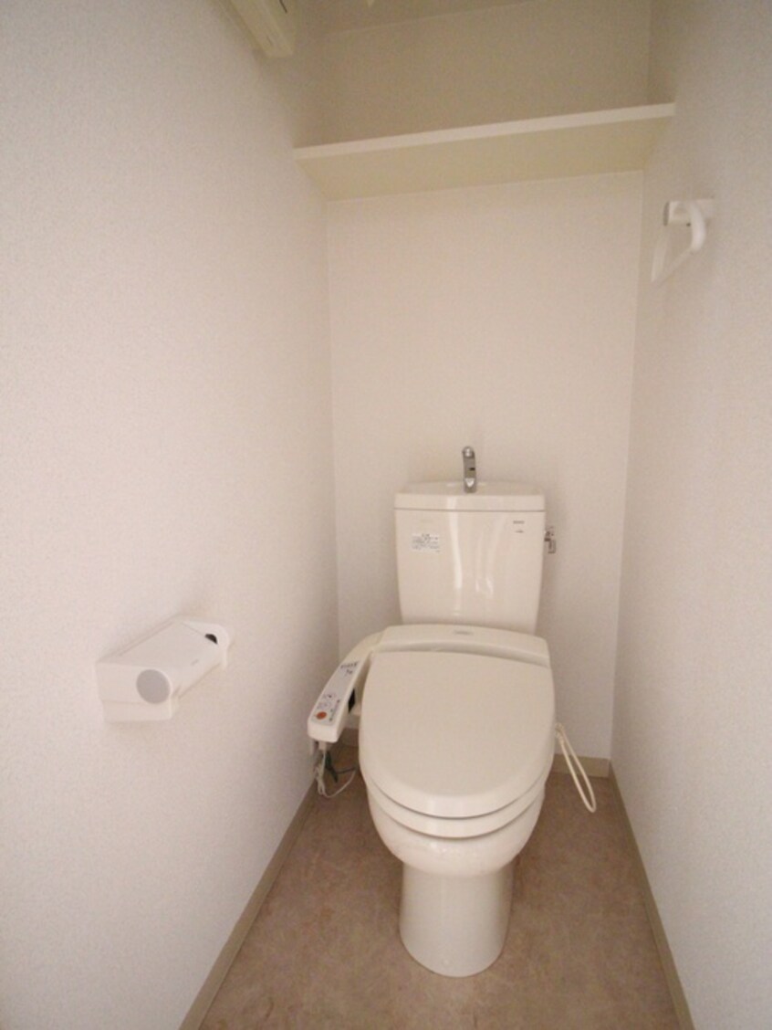 トイレ ＡＸＩＳ桜通内山