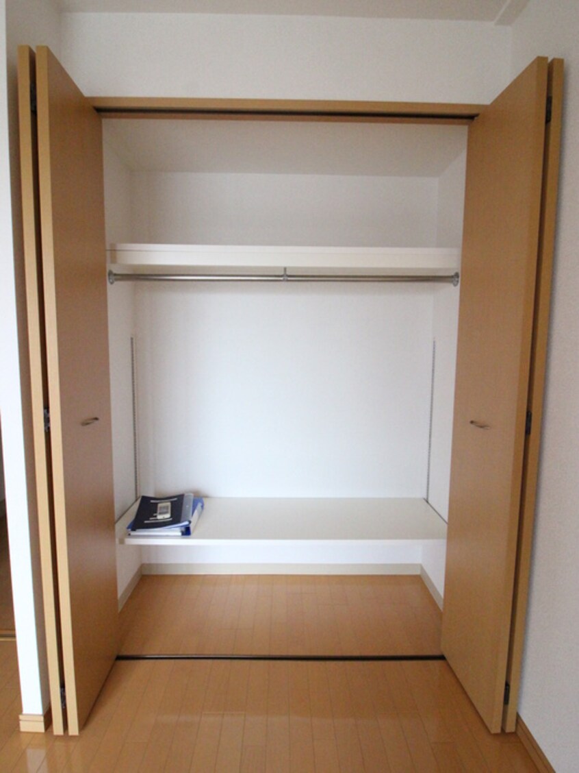 収納 ＡＸＩＳ桜通内山