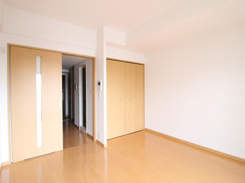 居室 ＡＸＩＳ桜通内山