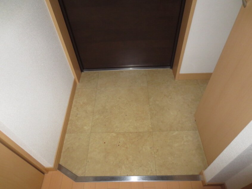 玄関 ＡＸＩＳ桜通内山