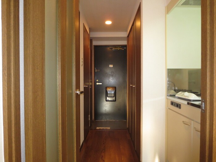 廊下 アヴァンセドミ－ル