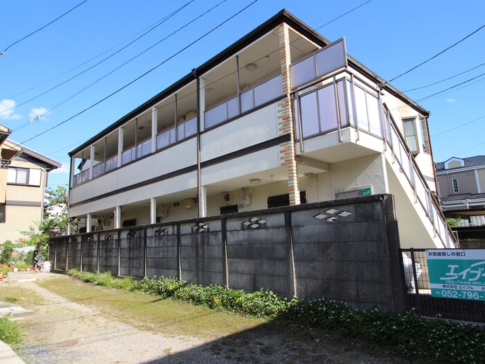 外観写真 ム－ニ－高島