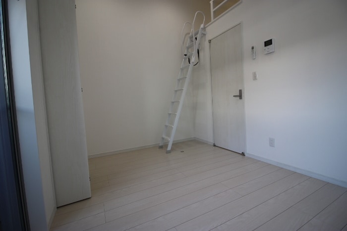 居室 Cynthia 沖田町