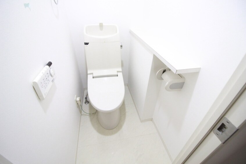 トイレ カ－サ川名山