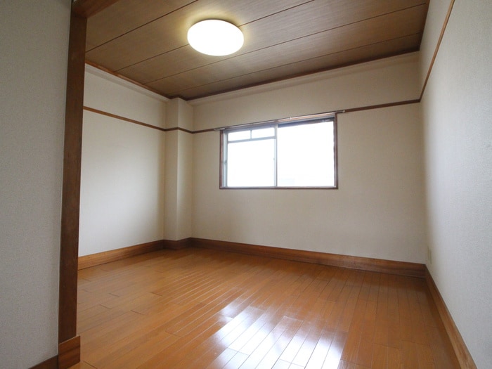 居室 フラワーセンター管理棟