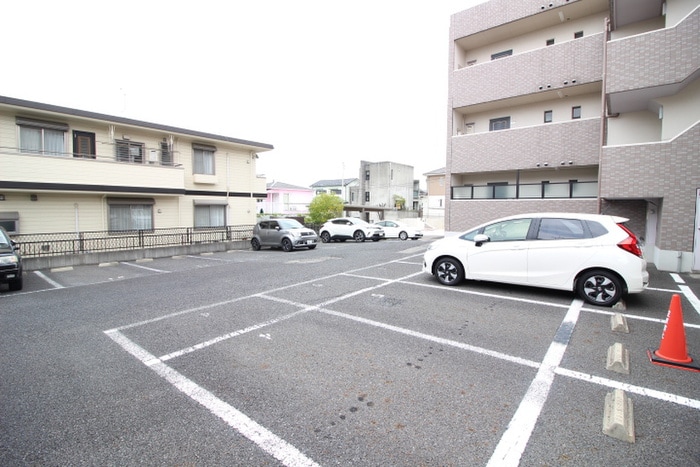 駐車場 ジュネス平和が丘