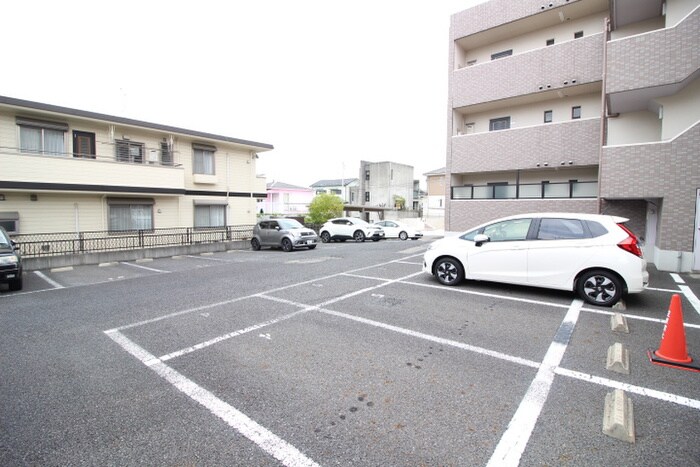 駐車場 ジュネス平和が丘