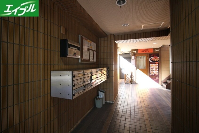 エントランス部分 千代田ヒルズ