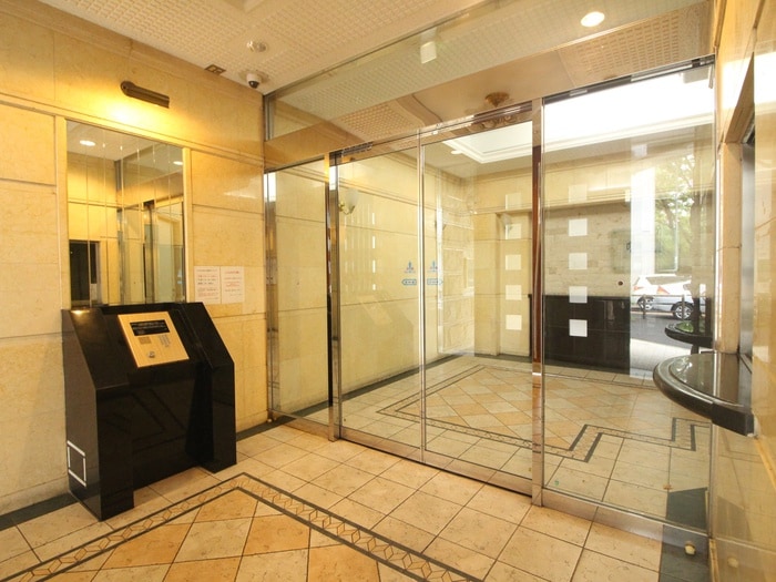 エントランス部分 プレサンス名古屋城前(304)