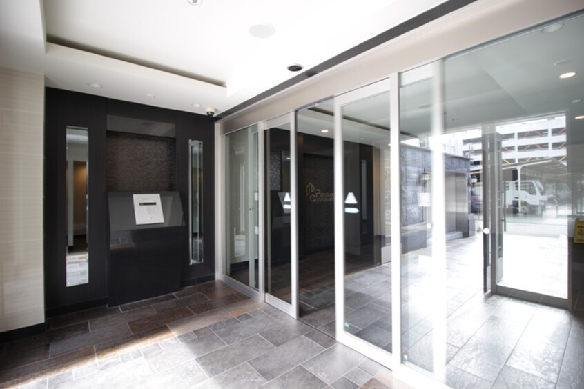 エントランス部分 プレサンス栄ブリオ（502）