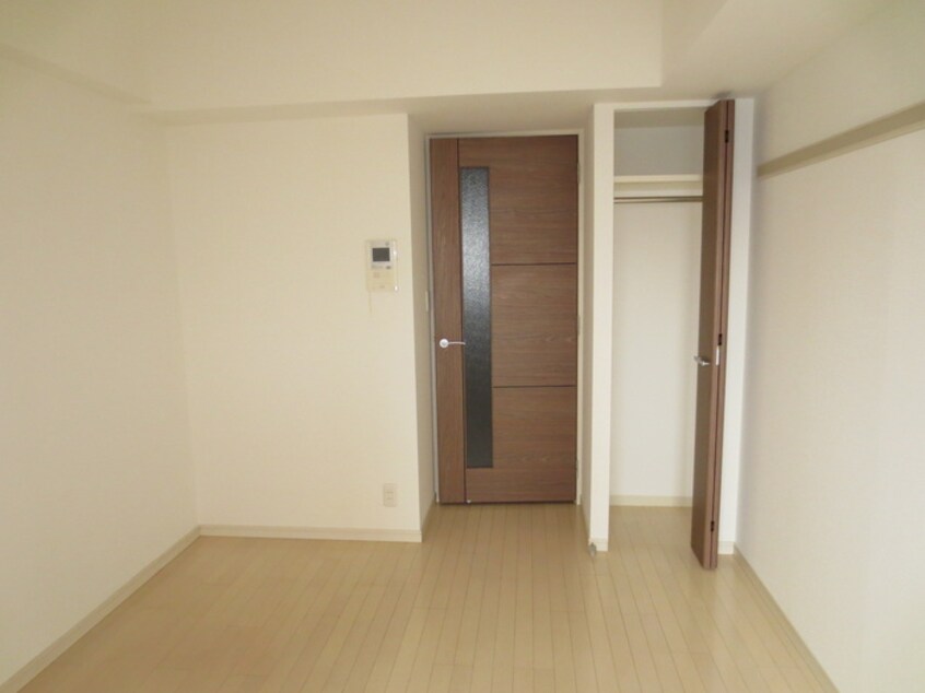 居室 ﾌﾟﾚｻﾝｽＳＡＫＡＥ白川公園(801)