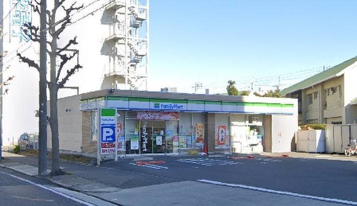 ファミリーマート名古屋新栄(コンビニ)まで400m エスリード新栄マルス（1303）