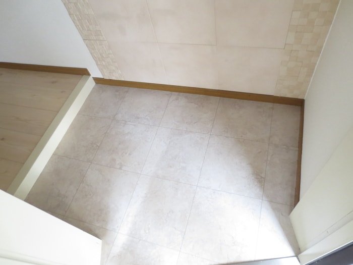 玄関 ドール栄五丁目