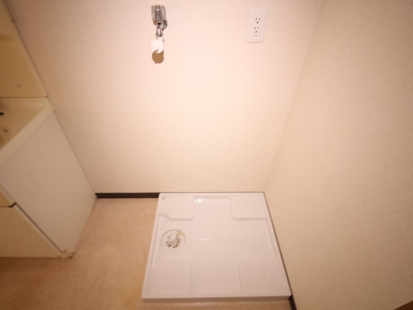 洗濯機置場 ＥＳＳＥ栄