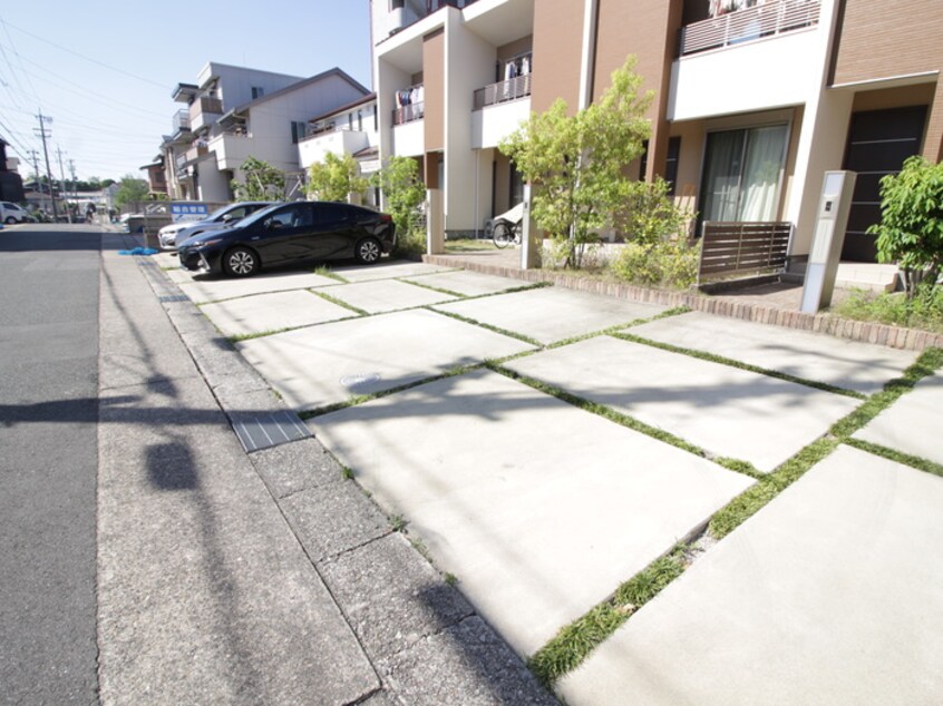 駐車場 アプトルーナ本郷