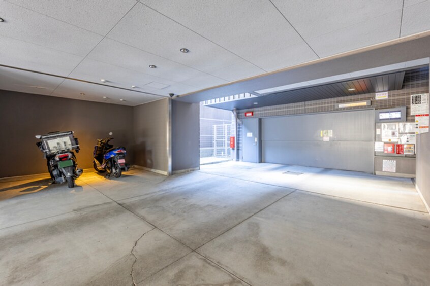 駐車場 ザ・グランアルト栄（1305）