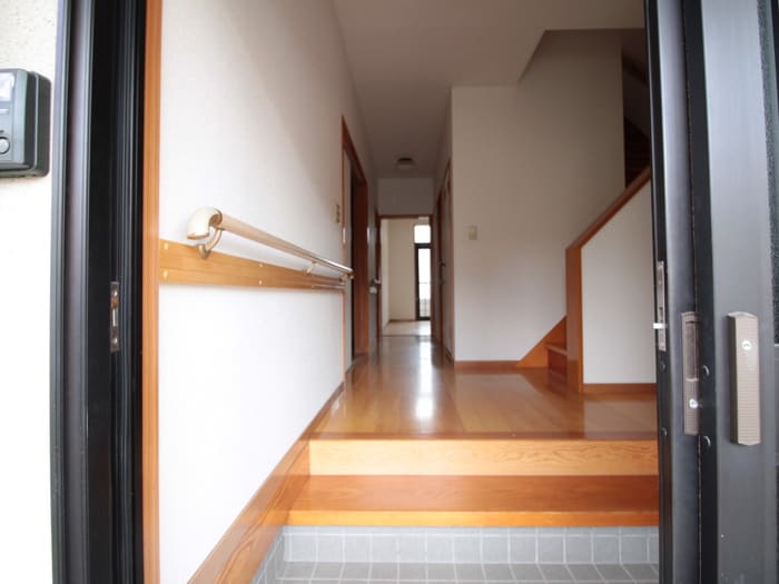 玄関 東印場貸家