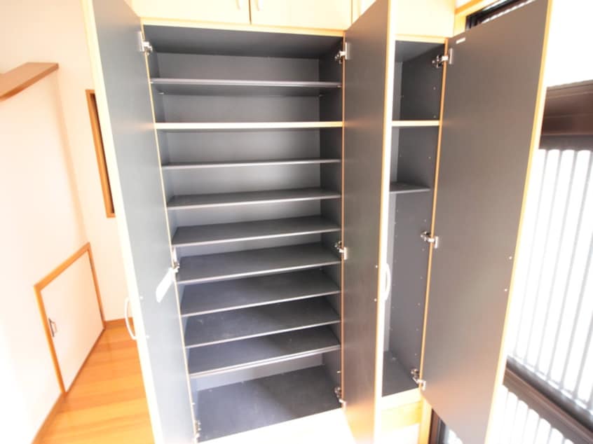 靴箱 東印場貸家