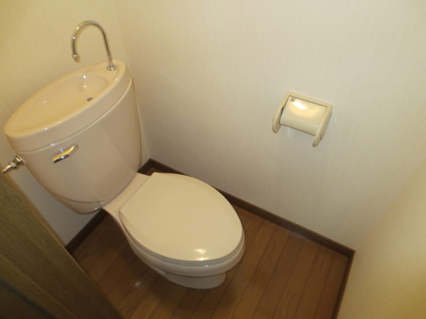 トイレ シャト－白菊