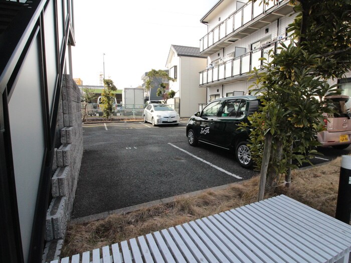 駐車場 シモーヌヴィーユＢ棟