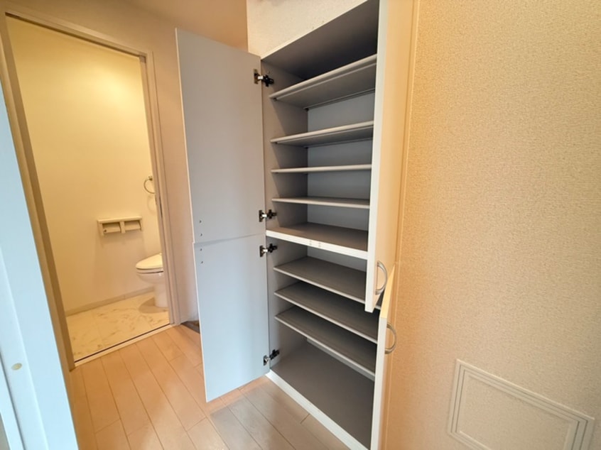 靴箱 Ｙｓ　ｃａｎａｒｄ