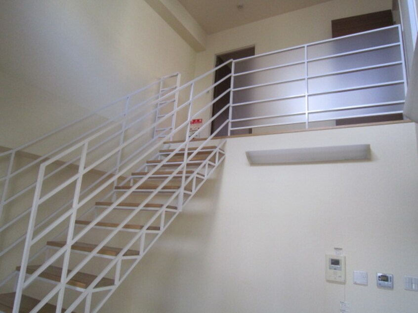 居室 スタジオスクエア泉