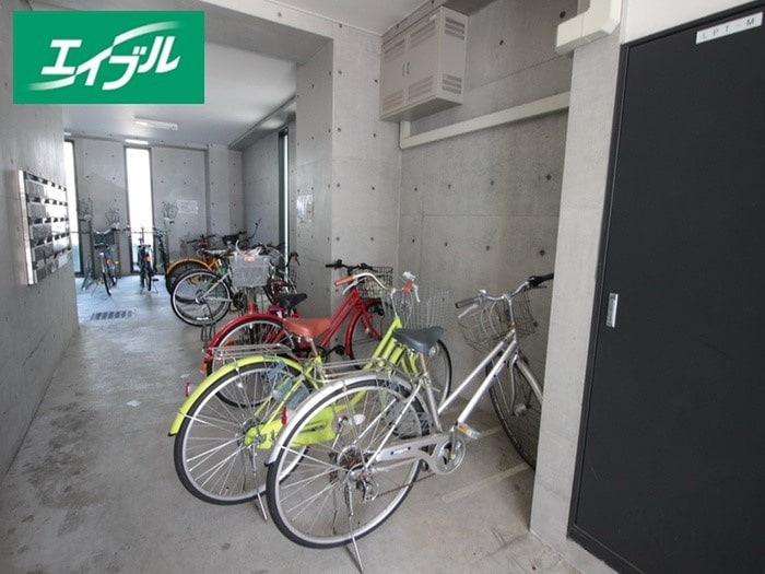 駐輪場 Ｈａｕｓ ＩＳＥＢＥＲＧ