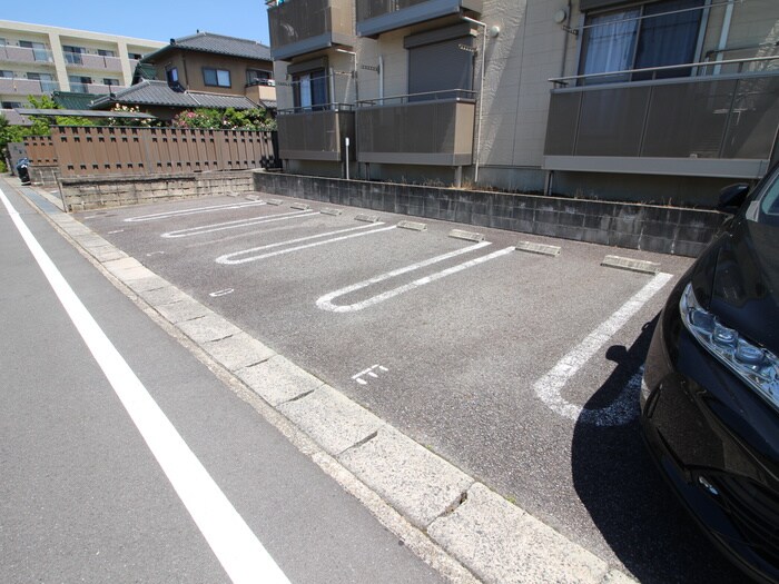 駐車場 ロイヤルセゾン美里