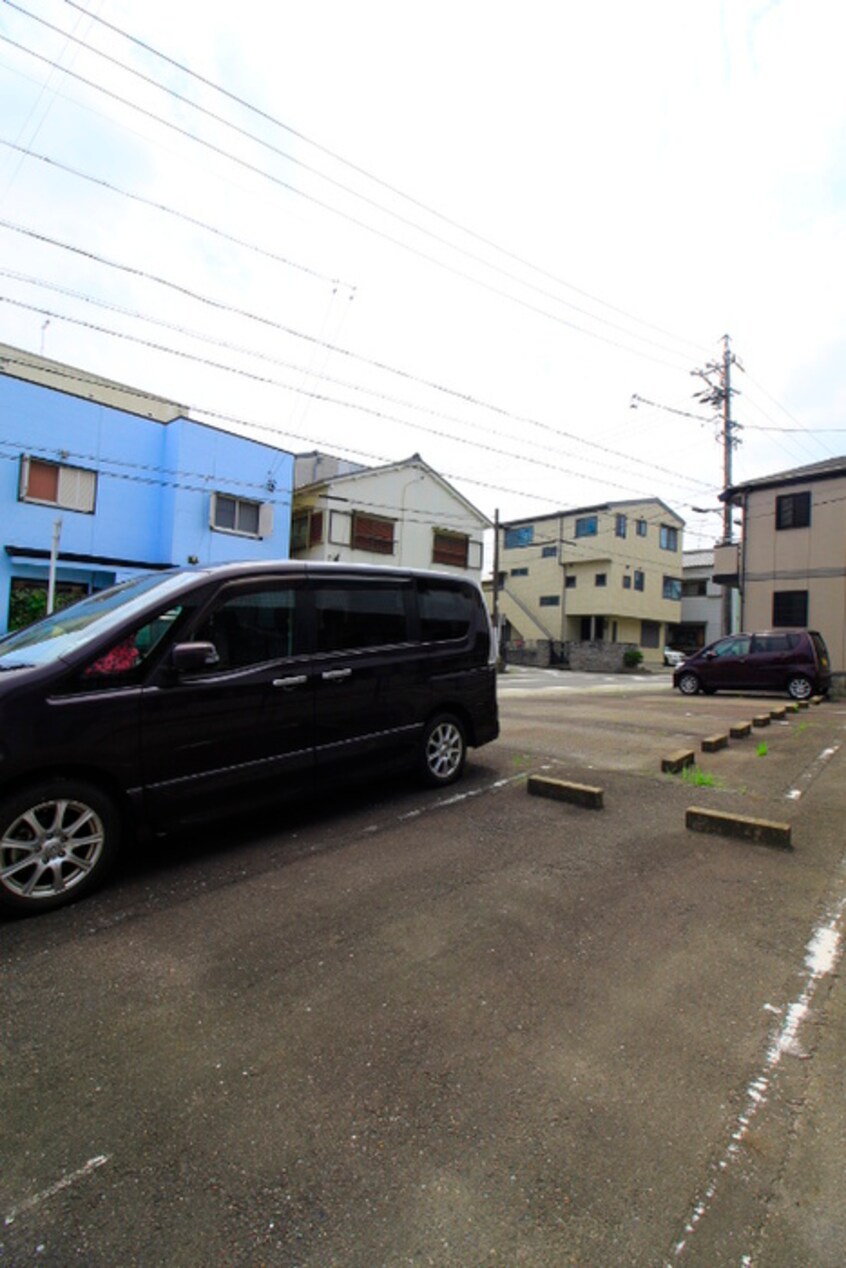 駐車場 上野ハイツ