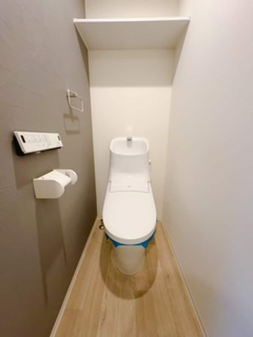 トイレ ＬＥ　ＣＯＣＯＮ守山Ⅲ