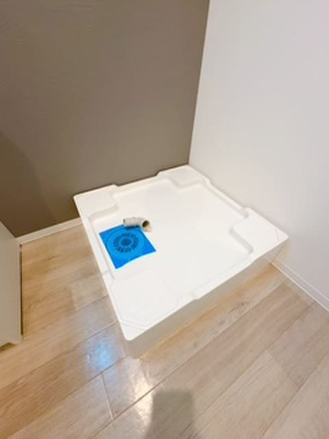 洗濯機置場 ＬＥ　ＣＯＣＯＮ守山Ⅲ