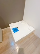 洗濯機置場 ＬＥ　ＣＯＣＯＮ守山Ⅲ