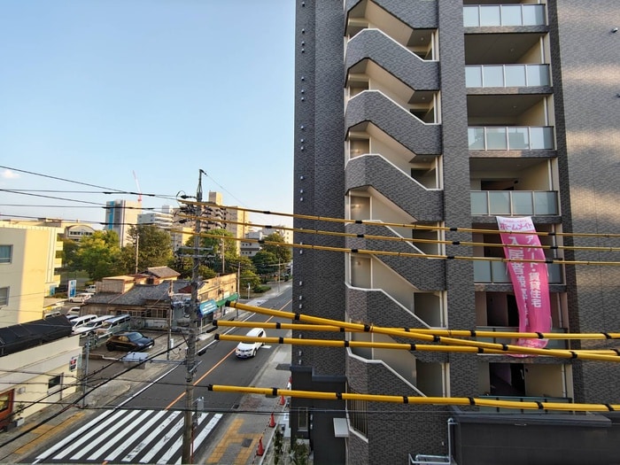 室内からの展望 昴新栄