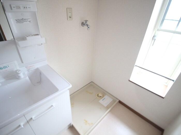 洗濯機置場 フリージアガーデンⅢ