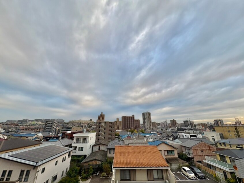 室内からの展望 ﾗｲｵﾝｽﾞﾏﾝｼｮﾝ千代田橋(501)