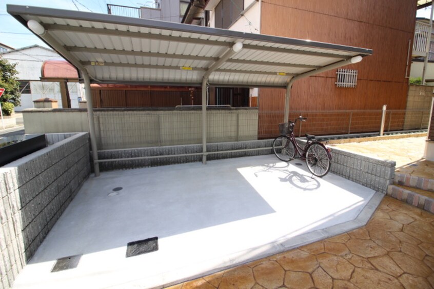 駐輪場 ストーク芝