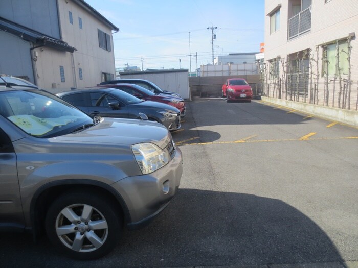 駐車場 ロアール二子町