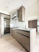 キッチン プラウドタワー栄（705）