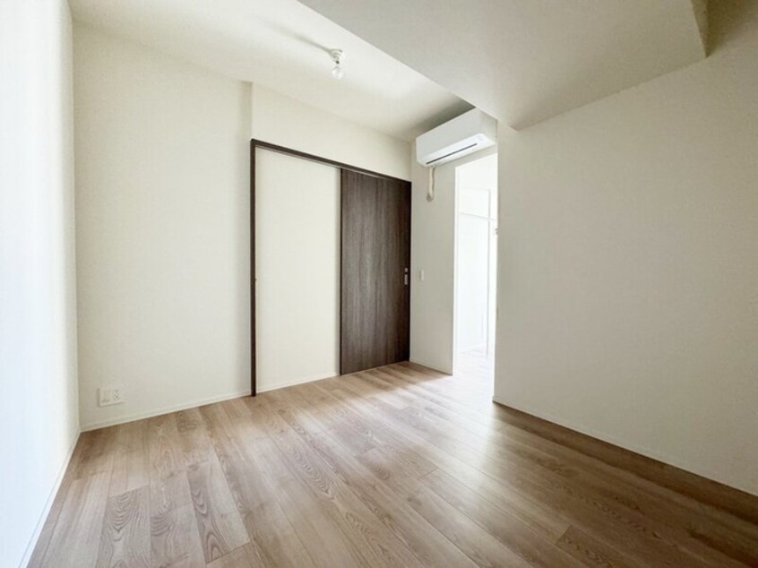 居室 プラウドタワー栄（705）