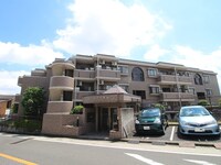 ユーハウス表台（2C）