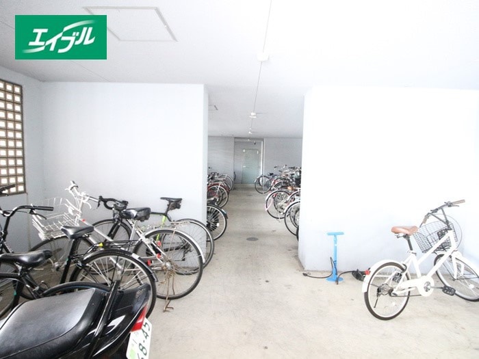 駐輪場 ｅｓｔ ＨＩＢＩＮＯ