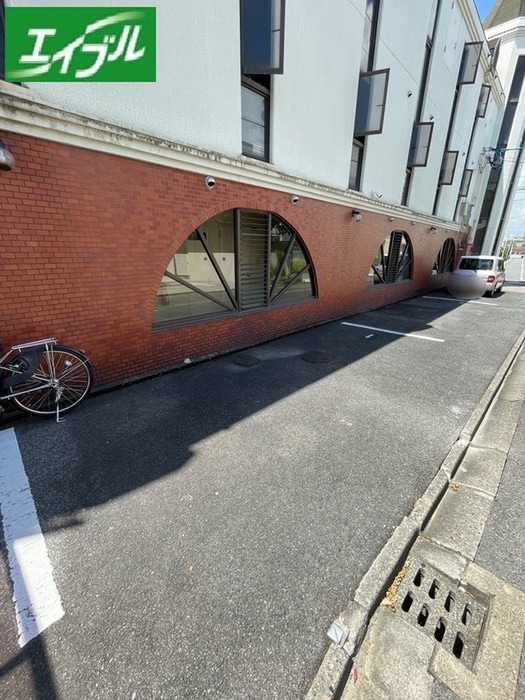 駐車場 サンシャイン川名