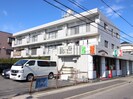 ホワイトハイツの外観