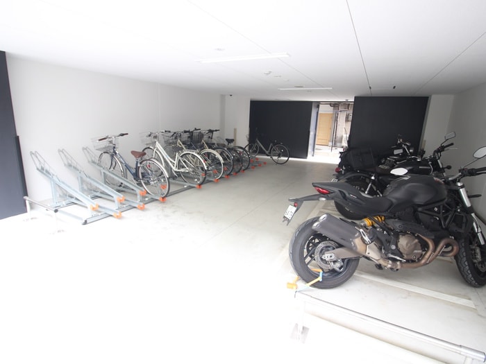 駐輪場 ｴｽﾃﾑｺｰﾄ名古屋鶴舞Ⅱﾚｱｰｳﾞ