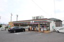 セブンイレブン(コンビニ)まで330m サクシ－ド