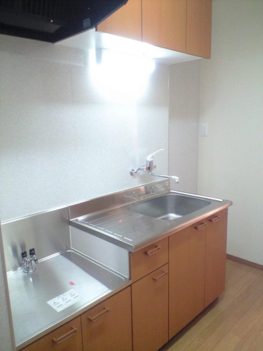 キッチン ドルフ前山