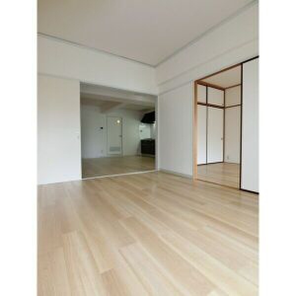 居室 パ－クサイドメゾン伏見